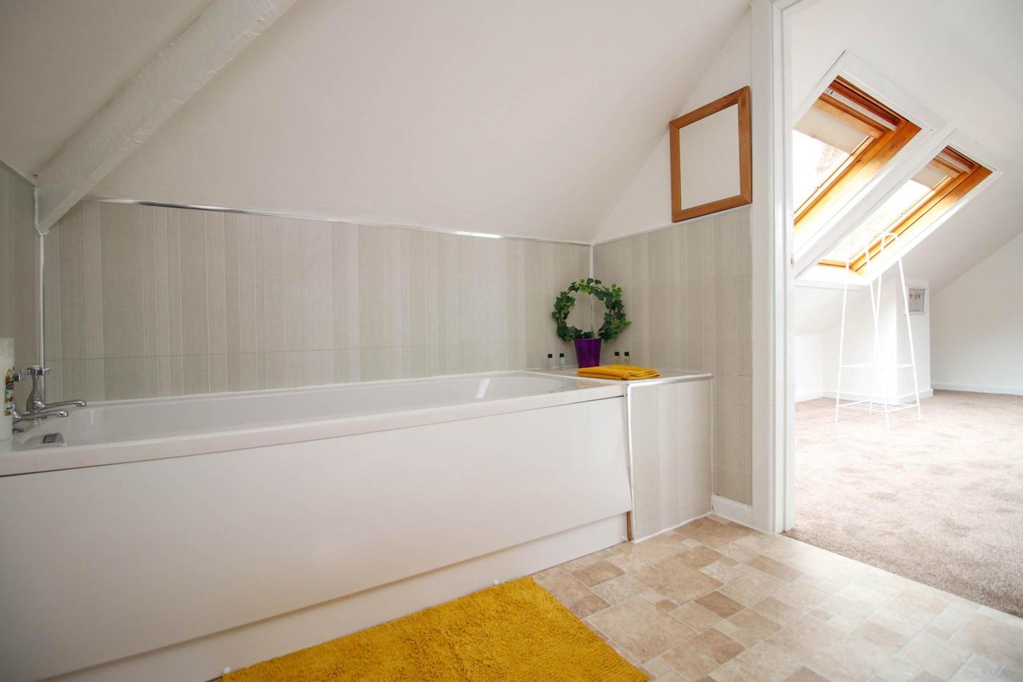 The Lockett Wonderful Large Bungalow Plympton, Plymouth Free Parking By Staystaycations Exterior photo